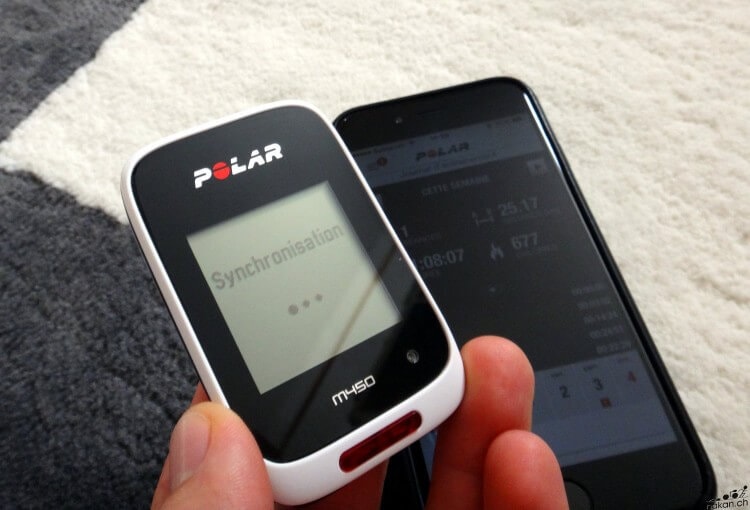 polar_m450_sync_phone_02_web