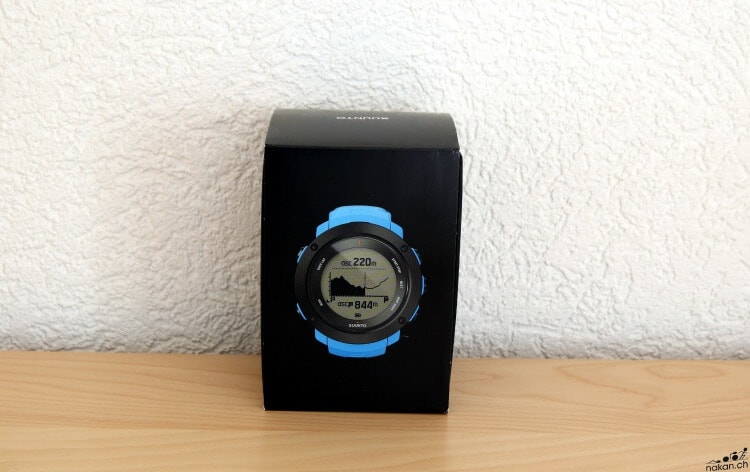 suunto_ambit3_vertical_unbox_01_web.jpg