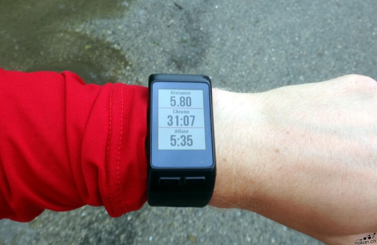 garmin_vivoactive_hr_run_01_web.jpg