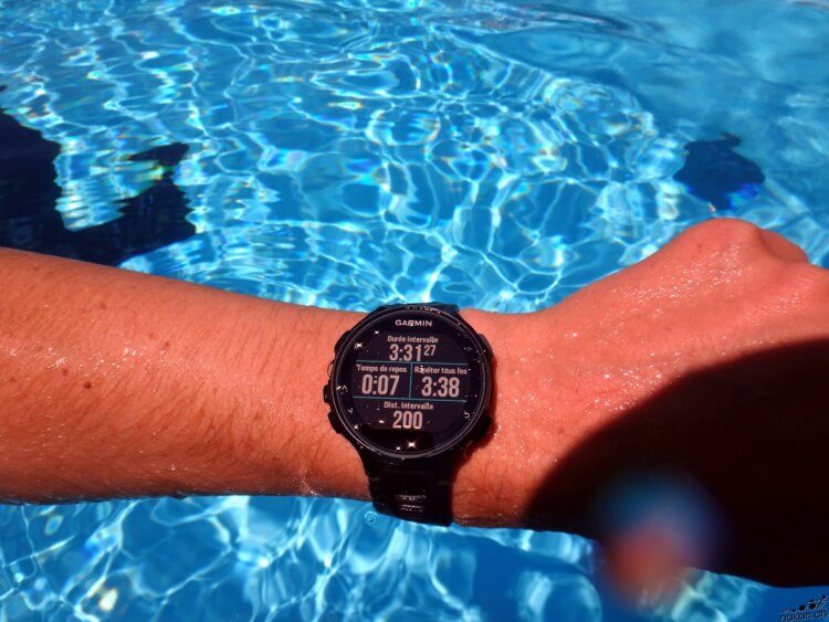 garmin_fr735xt_swim_02_web.jpg