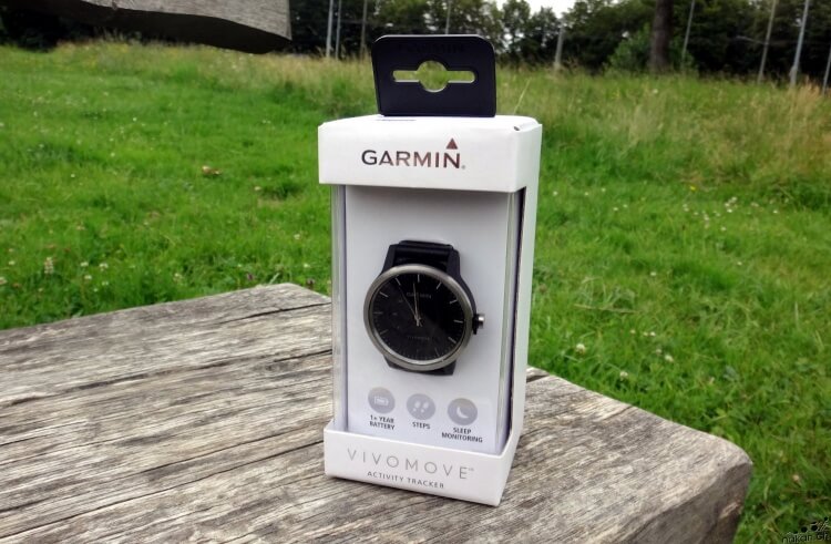 garmin_vivomove_unbox_01_web.jpg