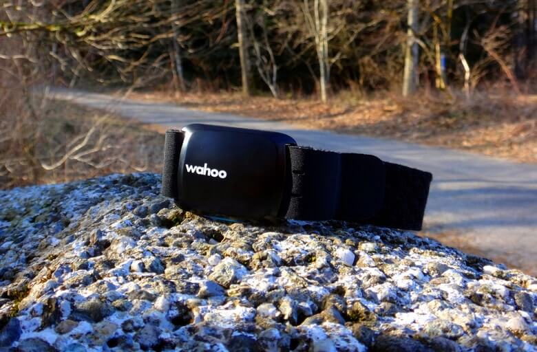 Le brassard cardio optique Wahoo TICKR Fit testé de fond en comble