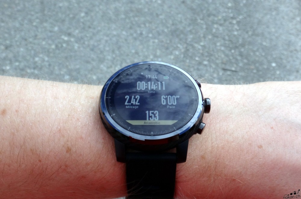 huami stratos 4
