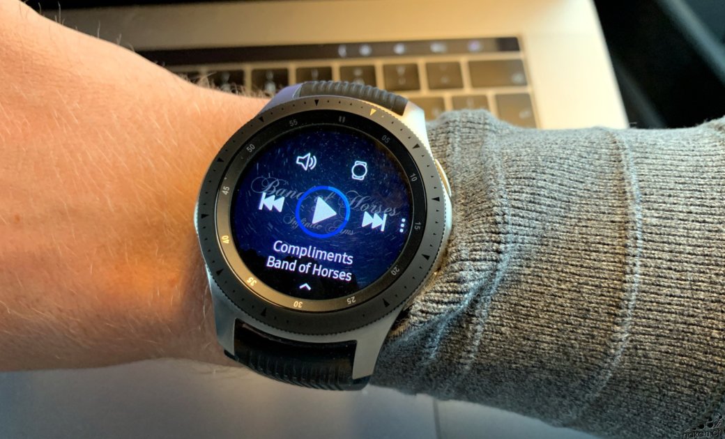 galaxy watch music control