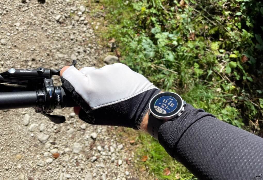 Test Suunto 9 Peak : une montre connectée compacte taillée pour les  activités outdoor