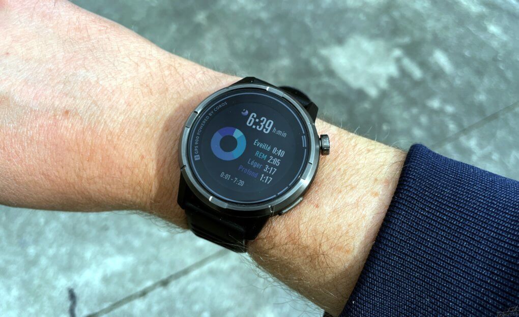 GPS 900 by Coros de Decathlon : une montre outdoor à petit prix
