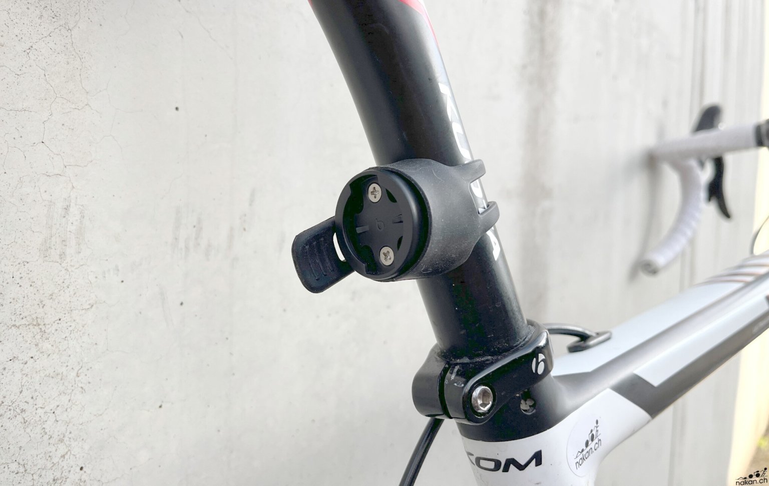 Support De Feu Arrière Pour Vélo - Compatible Bryton Et Tiges De Selle 27.2/30.8/31.6 Mm - En Nylon Léger, Facile à Installer